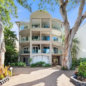 Aparthotel Coral Horizons - Beachfront Palm Cove
